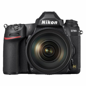 Nikon D780 + AF-S 24-120 f4/G ED VR + SD 64GB Lexar Pro Nital