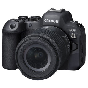 Canon EOS R6 Mark II + RF 24-105mm f/4-7.1 IS STM (prezzo €2729 dopo cashback)